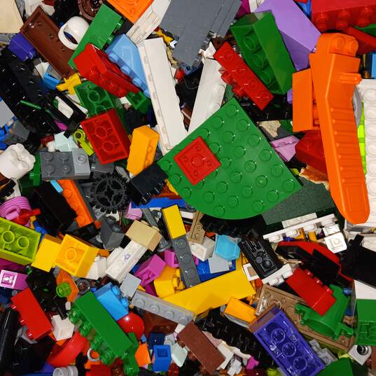 10 lbs. of Assorted Building Blocks Toys image number 3