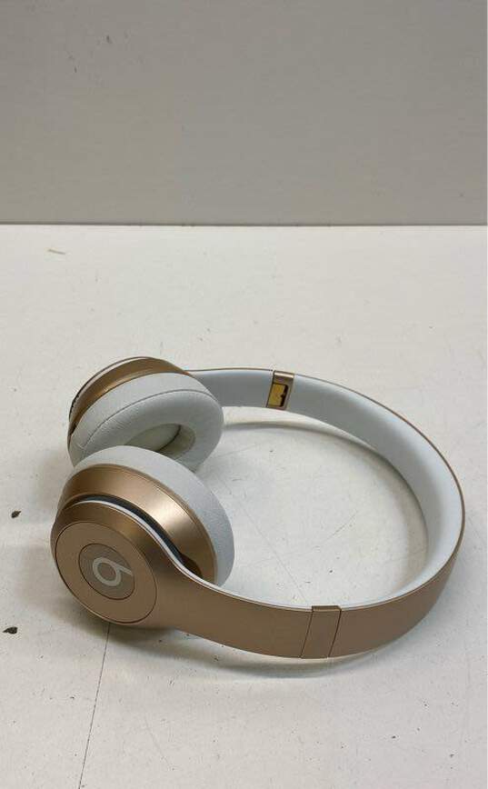 Beats By Dr. Dre Wireless Rose Gold Headphones SOLO with Case image number 3