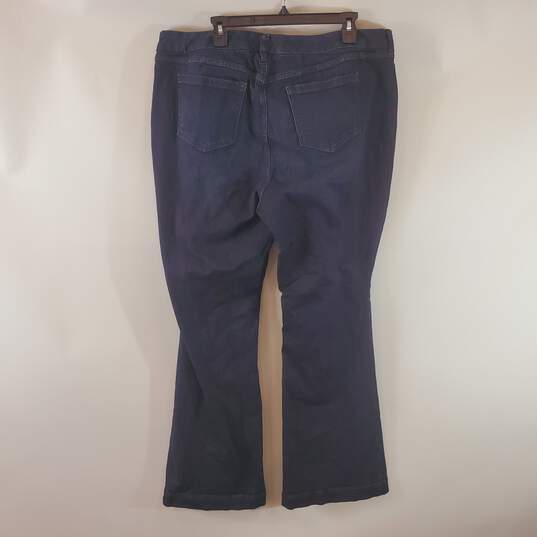 Torrid Women Blue Mid-Rise Flare Jeans 20XT image number 2