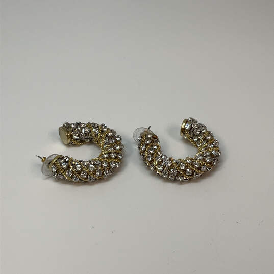 Designer Stella & Dot Gold-Tone Chain Clear Rhinestone Chunky Hoop Earrings image number 2