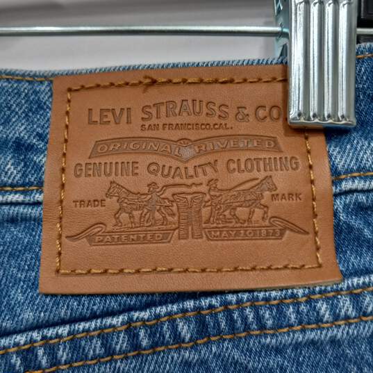 Women's Levi's Premium Wedgie Straight Jeans (Size 26W) image number 3