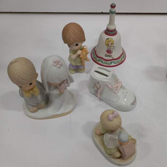Bundle Of 14 Assorted Precious Moments Figurines image number 6