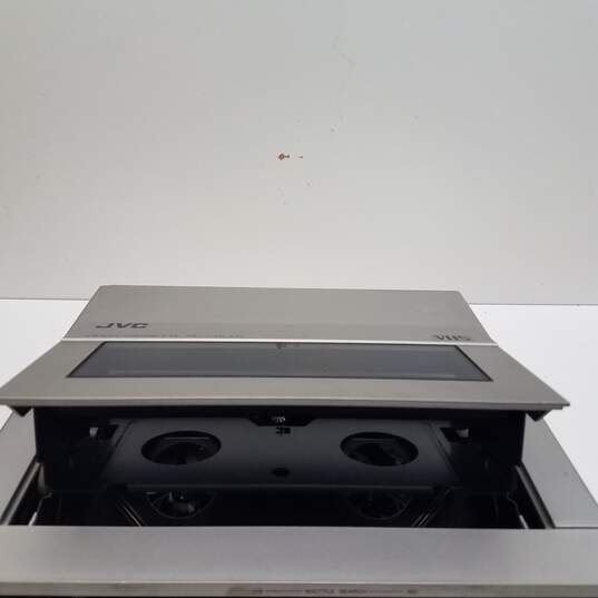 JVC Video Cassette Recorder Model HR-2650U-SOLD AS IS, OFR PARTS OR REPAIR image number 3