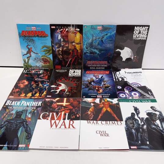 Bundle of Twelve Marvel Graphic Novels image number 1