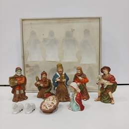Bundle of Ceramic Figures In Original Box