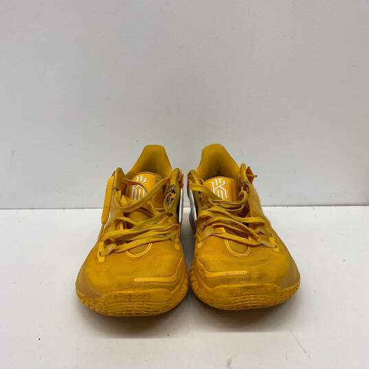 Nike Kyrie Yellow Athletic Shoe Men 13 image number 1