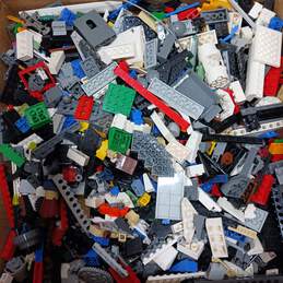 9.6 lbs Bulk Assorted LEGO Bricks
