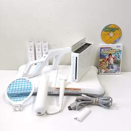 Nintendo Wii Console & Accessories Gaming Bundle