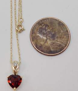 10K Yellow Gold Garnet Heart Round Diamond Accent Pendant Necklace 1.3g alternative image