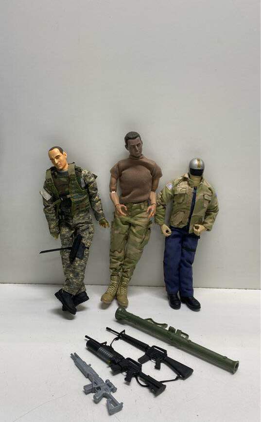 3 G.I. Joe Action Figures Assorted Lot of 11.5 In Dolls with Accessories image number 1