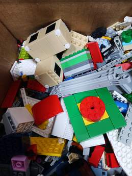 10 lb Bulk of Lego alternative image