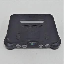 Nintendo 64 w/2 Games and 1 Controller alternative image