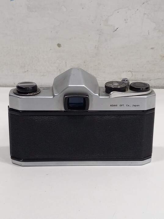 Asahi Pentax Spotmatic SP 35mm SLR Film Camera image number 2