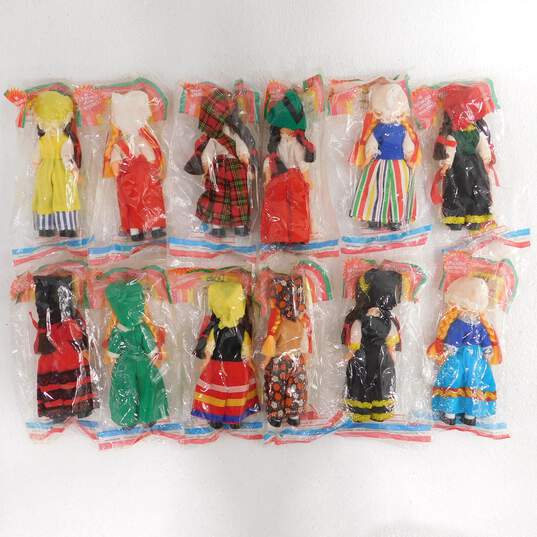 Vintage Nationality Dolls w/ Sleeping Eyes 6 Inch Made In Hong Kong Lot of 12 image number 2