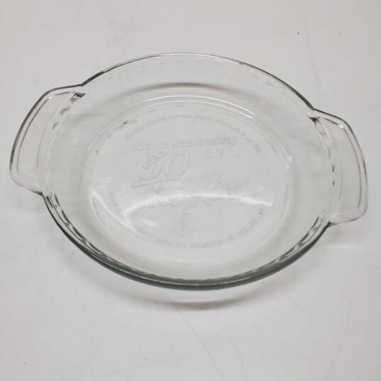 9 inch Anchor Fire King Glass Pie Pan image number 1