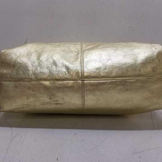Dooney & Bourke Gold Leather Large Hobo Shoulder Tote Bag image number 4