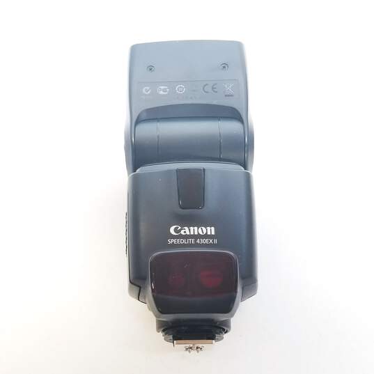 Lot of 2 Assorted Camera Flashes image number 2