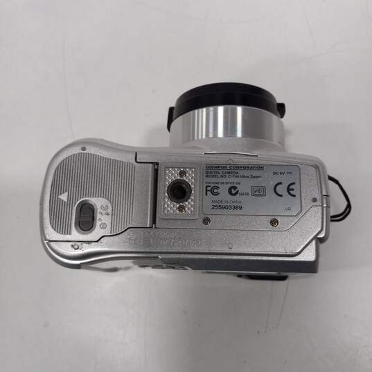 Olympus Camedia C-740 UltraZoom Digital Camera w/ Case image number 6