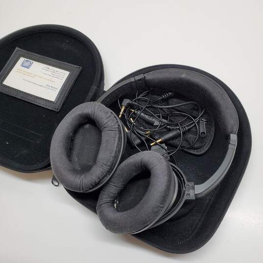 Bose QC15 Noise Canceling Quite Comfort 15 Headphones Case Cables Bundle (Untested) image number 3