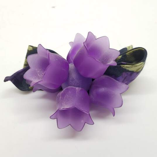 Purple Flower with Ribbon image number 1
