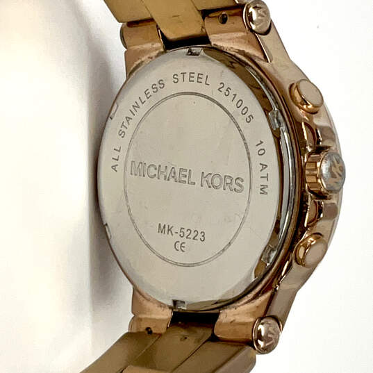 Designer Michael Kors MK-5223 Rose Gold Tone Runway Chronograph Wrist Watch image number 4