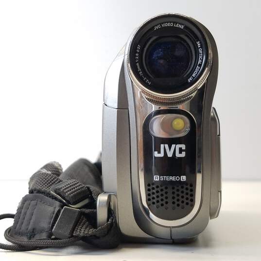 JVC GR-D770U MiniDV Camcorder For Parts or Repair image number 4