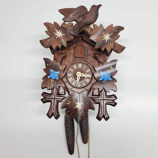 German Cuckoo Clock Black Forest 1 Day Original Wood Carved Mechanical Painted image number 1