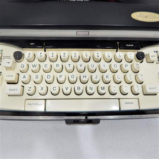 1966 Sears Medalist Electric 12 Portable Typewriter w/ Case image number 7