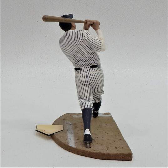 2005 McFarlane Babe Ruth MLB Yankees Figure image number 2