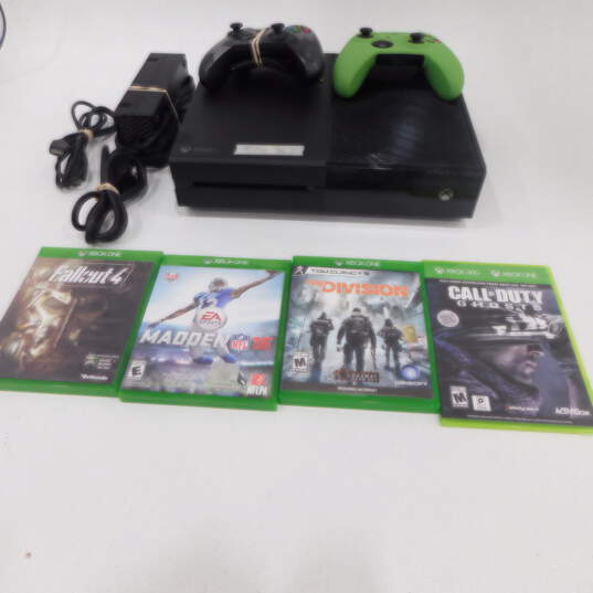 Microsoft Xbox One 500GB w/ 4 Games Tom Clancy's The Division image number 1