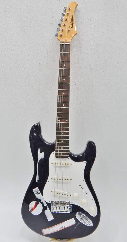 Silvertone by Samick S-Style Black Electric Guitar image number 1