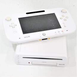 Nintendo Wii U Console & Gamepad