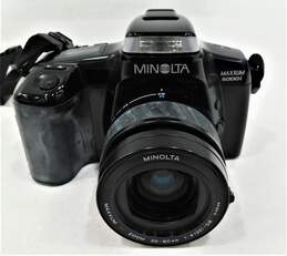 Minolta Maxxum 5000i 35mm Film Camera with Manual and Case alternative image
