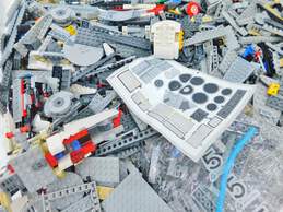 6.6 LBS LEGO Star Wars Bulk Box alternative image