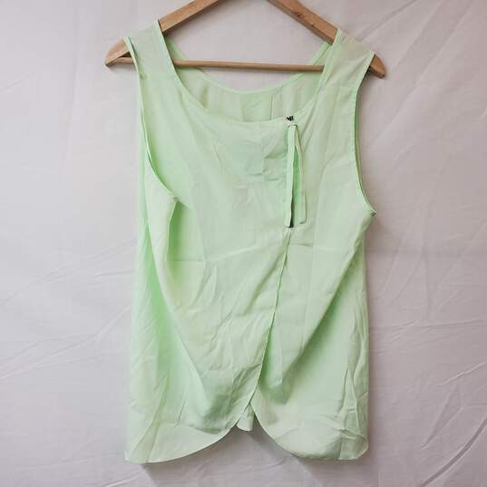 Kenneth Cole Lime Green Tank Top Shirt Women's XL NWT image number 2