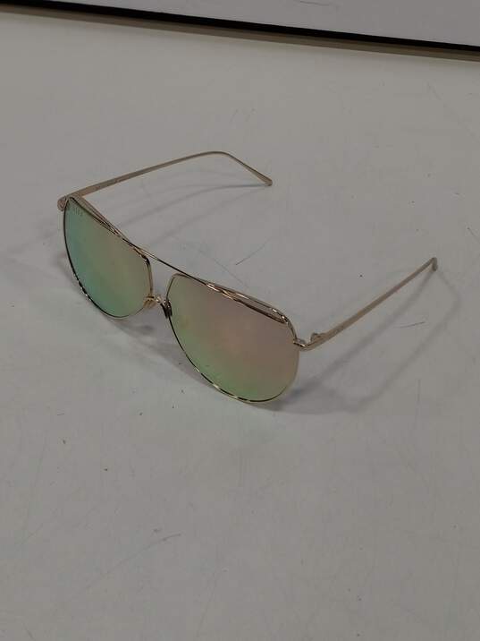 DIFF Sunglasses & Case image number 4
