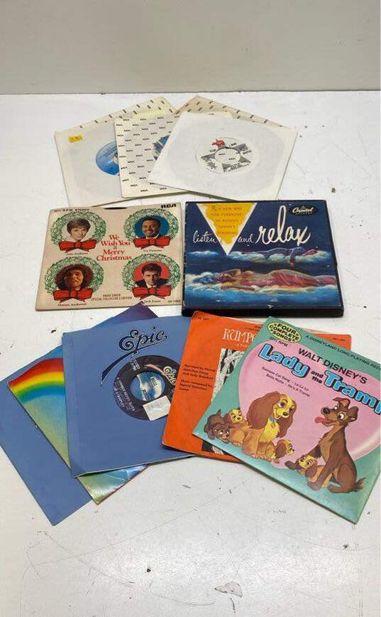 Lot of Assorted 7" Records (45s) image number 2