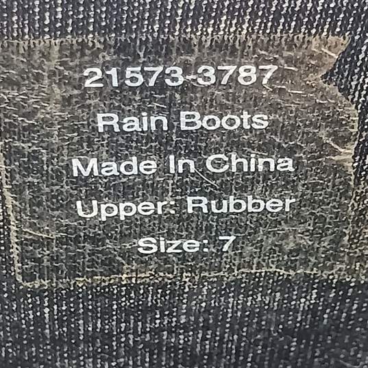 Vera Bradley Women's Black and White Rubber Rainboots Size 7 image number 6