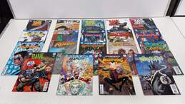 Bundle of 19 Assorted DC Comic Books alternative image