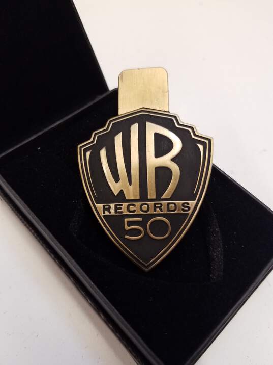 Revolutions in Sound Warner Bros. Records - The First 50 Years, Book + Music Collection on USB Drive image number 3