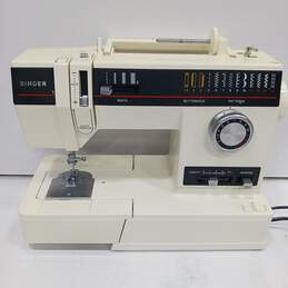 Singer Portable Sewing Machine alternative image