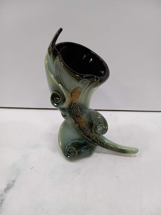 Hull Art Pottery Green image number 1