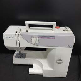 Pfaff 1120 Electric Sewing Machine w/Pedal alternative image