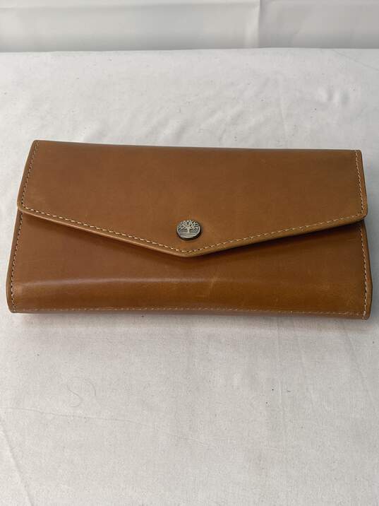 Timberland Womens Tan Wallet w/Phone Holder and Crossbody Strap image number 1