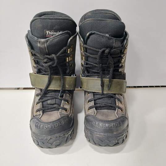 Black Heelside Snowboarding Boots Size 9 image number 1