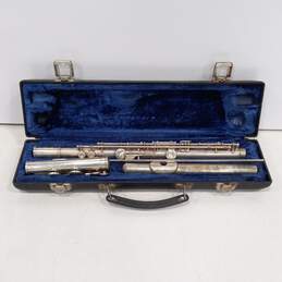 Vintage Bundy Flute w/Case alternative image