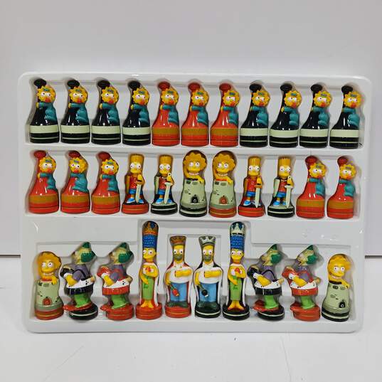 The Simpsons 2010 Character United Labels 3D Chess Game Set image number 5