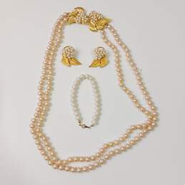 5 Piece Gold Tone Pearl Necklace, Bracelet, And Earing Bundle alternative image
