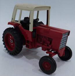 Vintage Ertl International Harvester 1586 Diecast Tractor