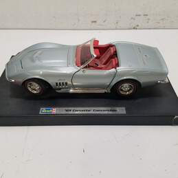 1:18 Scale Blue 1969 Chevy Corvette Sting Ray Convertible Diecast by Revell No Box